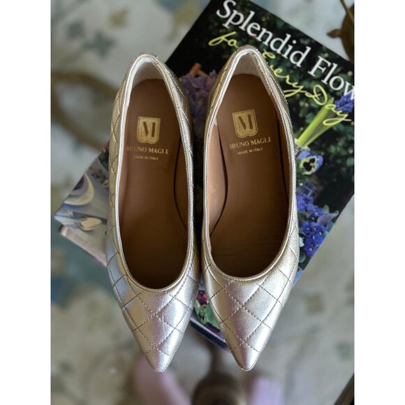 Bruno Magli Women's Bianca Quilted Gold Flats Size 37 - Picture 1 of 10